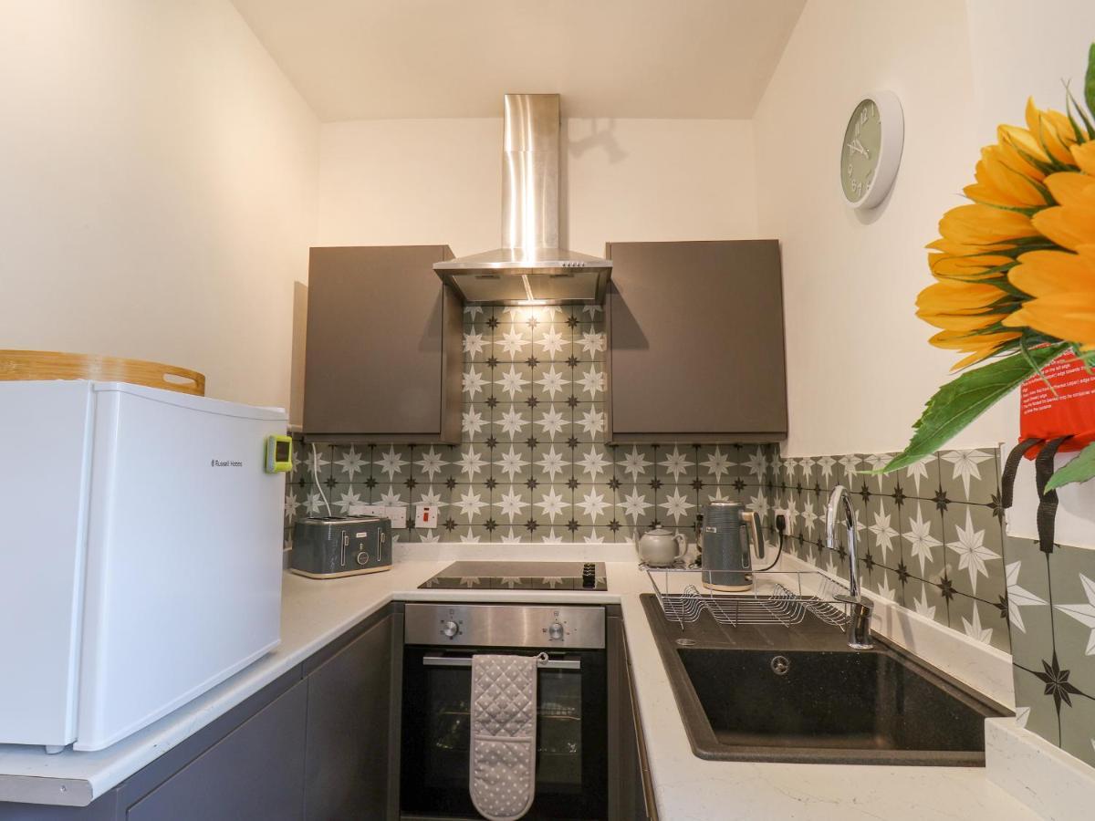 Apartament Book House Whitby Zewnętrze zdjęcie