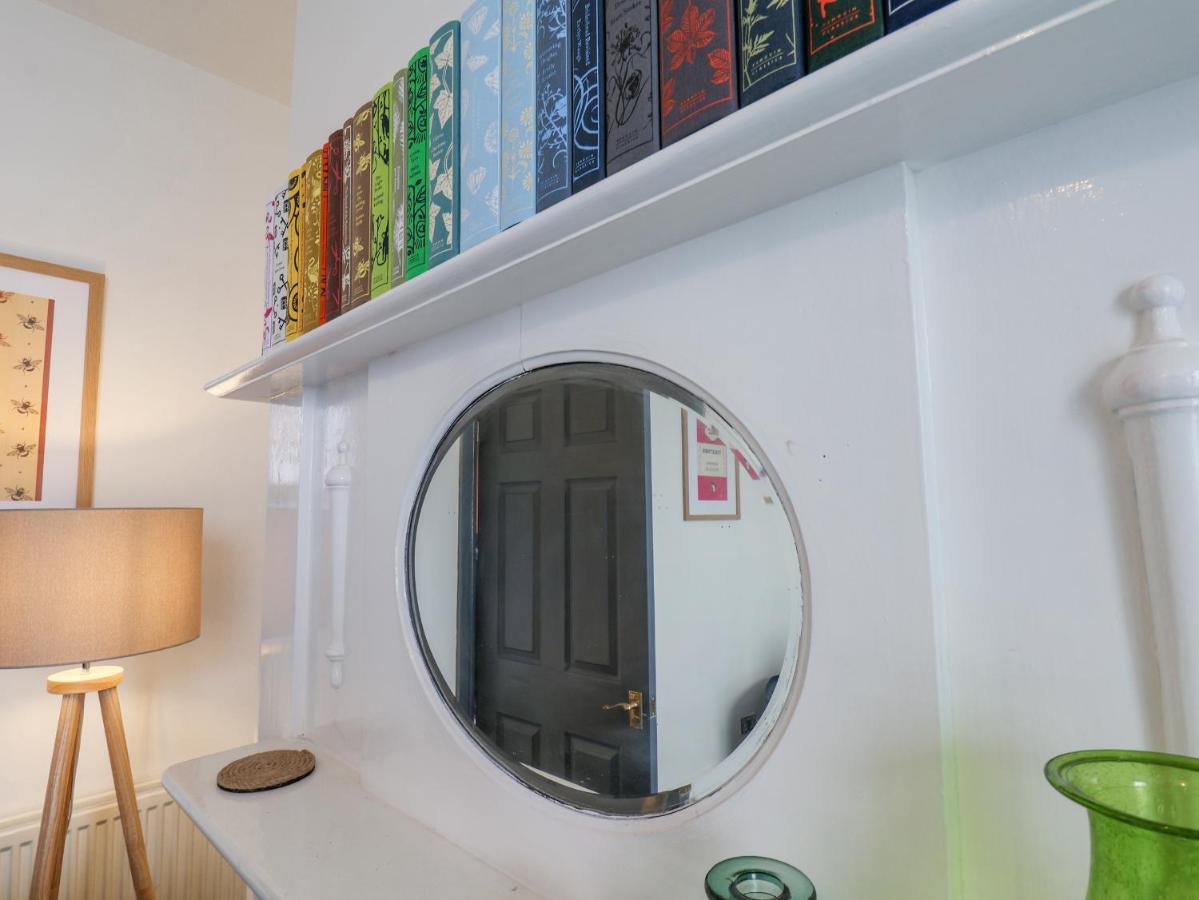 Apartament Book House Whitby Zewnętrze zdjęcie