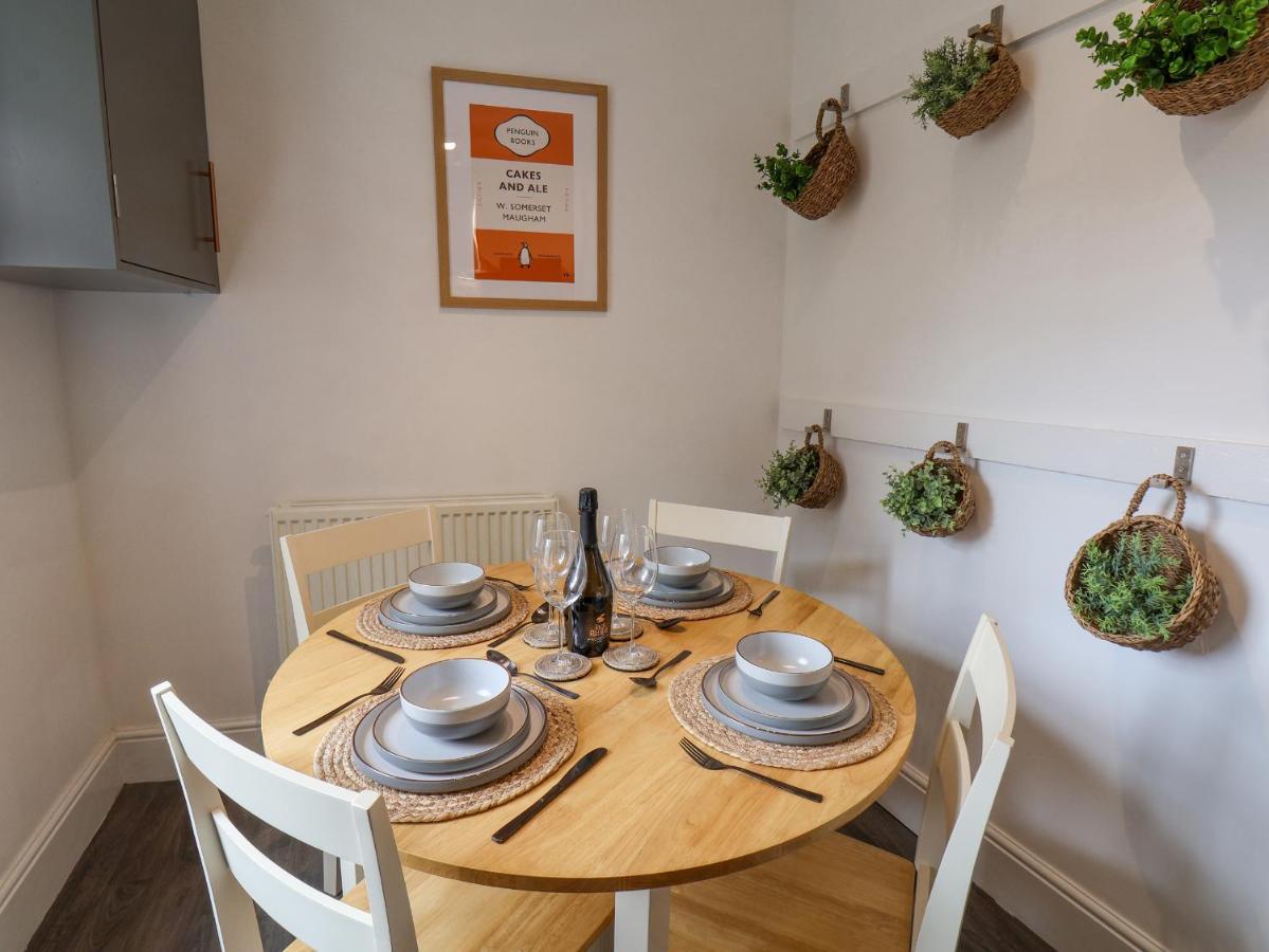Apartament Book House Whitby Zewnętrze zdjęcie